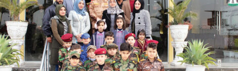 Iraqi intelligence chief hosts students